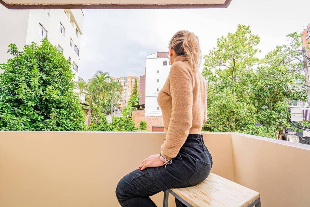 Stylish Loft, Balcony, Fast Internet, Parking 210 Apartamento *